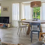 Vakantiehuis 2 Bedroom Beautiful In *