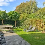 2 Bedroom Beautiful In Noordwijkerhout