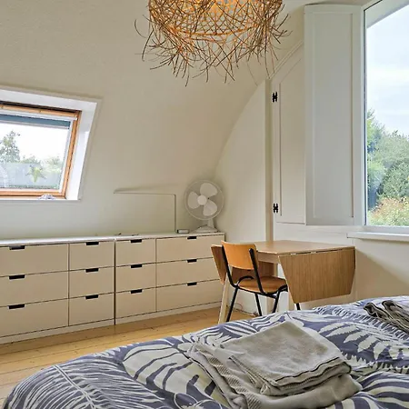 Hermosa Casa De 2 En *