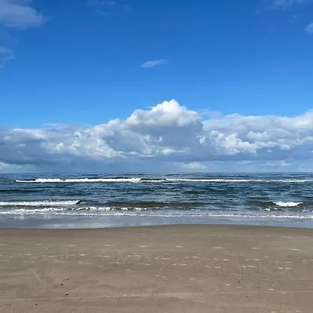 Hermosa Casa De 2 En
