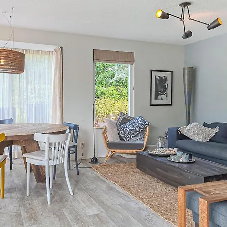 Vakantiehuis 2 Bedroom Beautiful In